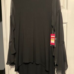 Vince Camuto black top